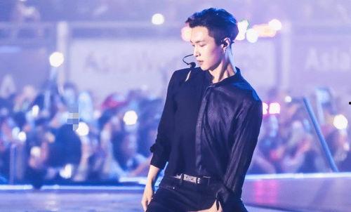 张艺兴爆料街舞探班视频,街舞世界背后的热血与激情 第3张 张艺兴爆料街舞探班视频,街舞世界背后的热血与激情 第3张